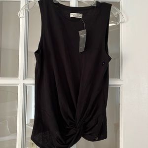 Abercrombie black knot top
